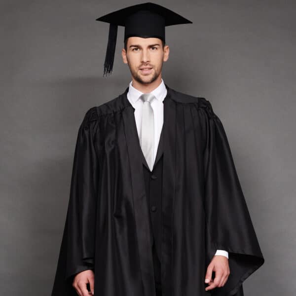 Diploma Graduation Attire